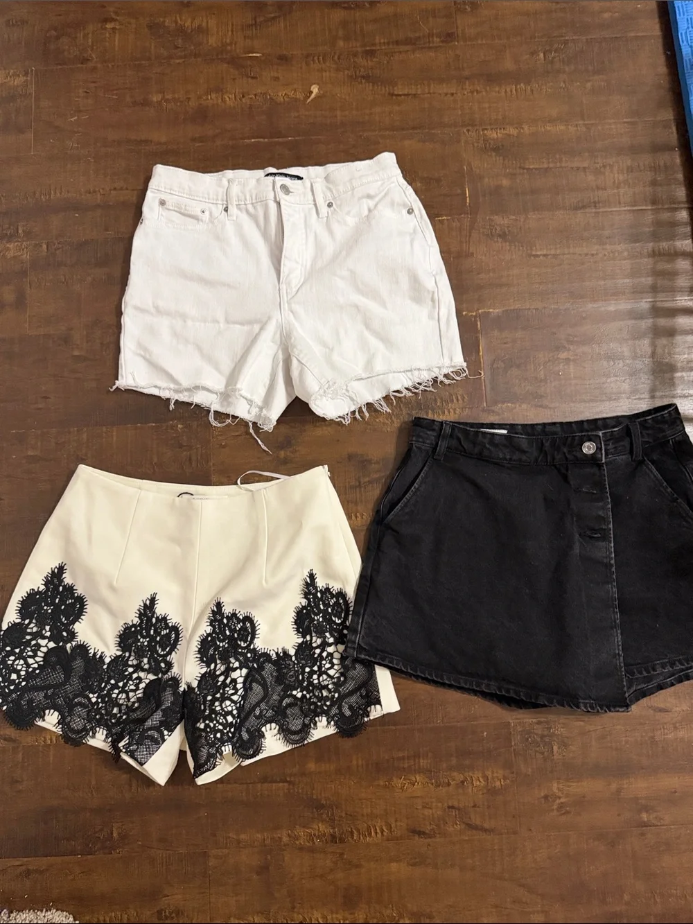White Frayed Hem Denim Shorts - Unbranded